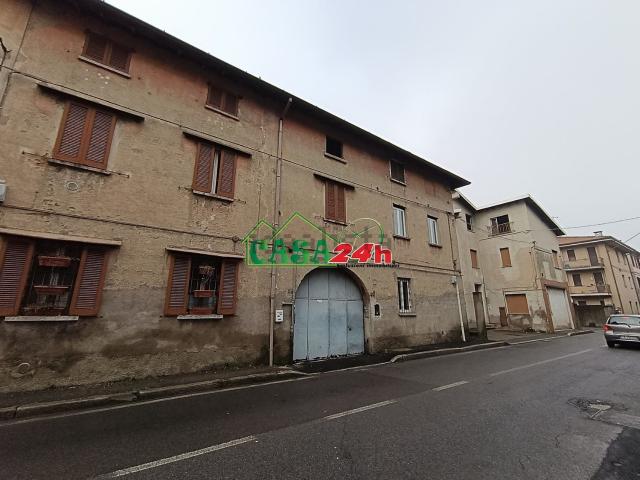 Appartamento in vendita di 120 m² in Via Dante Alighieri