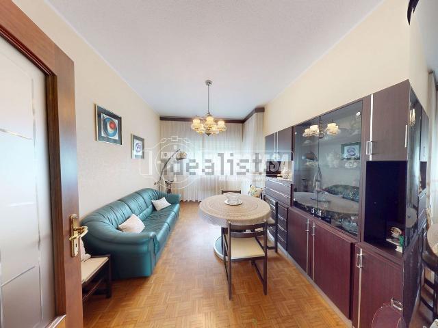 Appartamento in vendita di 120 m² in Via degli Ulivi, 86