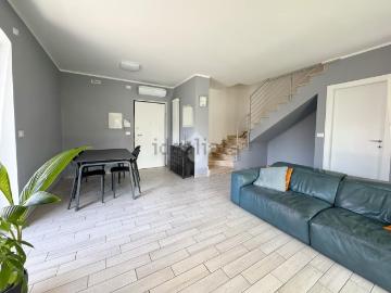 Appartamento in vendita di 120 m² in Via dei Palmensi, 1