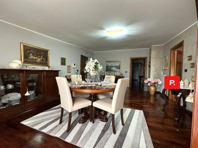 Appartamento in vendita di 120 m² in Via dei Ramari