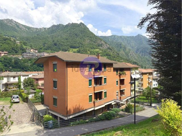 Appartamento in vendita di 120 m² in Via dei Sonzogni, 7