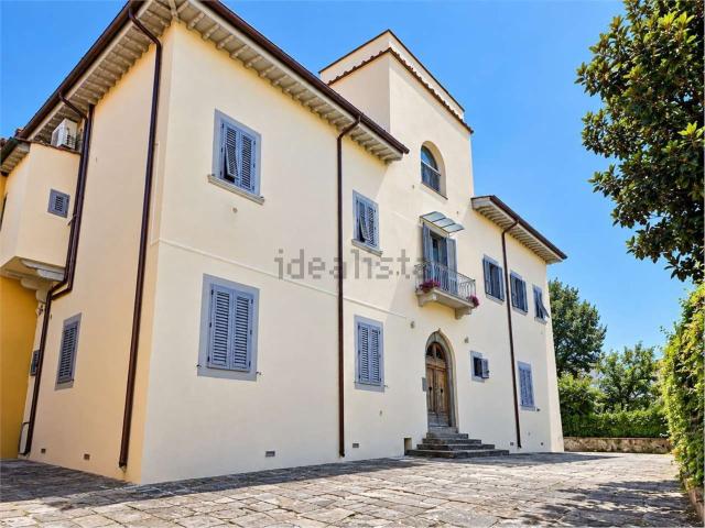 Appartamento in vendita di 120 m² in Via del Botteghino, 81