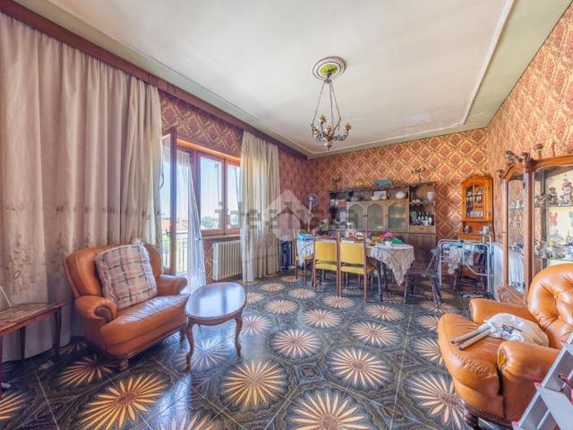 Appartamento in vendita di 120 m² in Via del Fosso dell&apos Osa, 476
