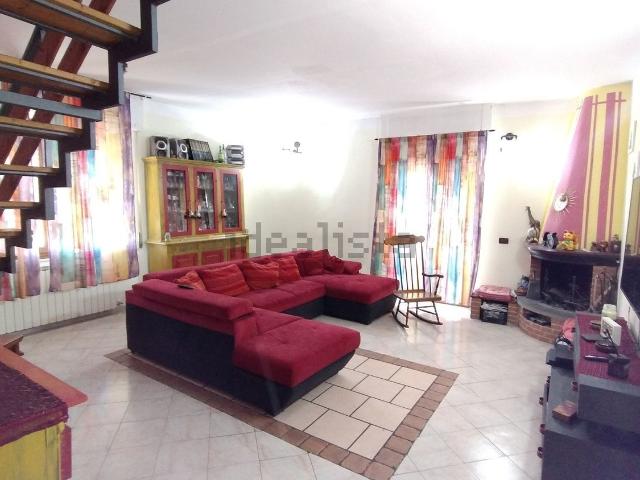 Appartamento in vendita di 120 m² in Via del Pioppo, 15