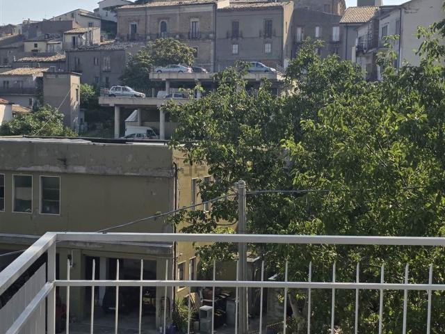 Appartamento in vendita di 120 m² in Via dell&apos Emigrante
