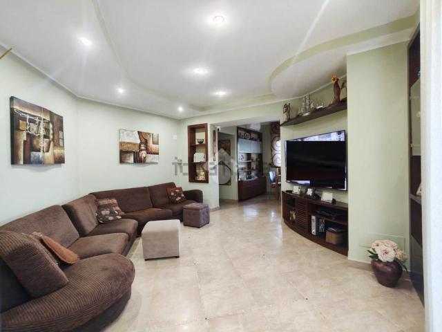 Appartamento in vendita di 120 m² in Via della Barcaiola, 4