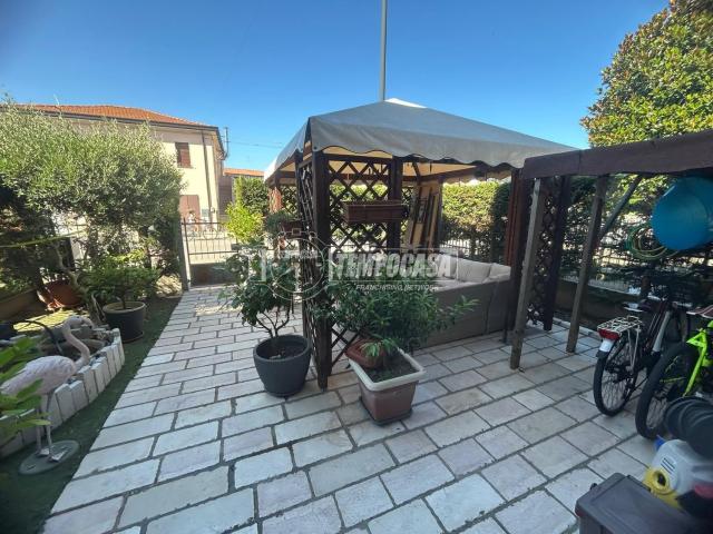 Appartamento in vendita di 120 m² in Via della Fontana, 29