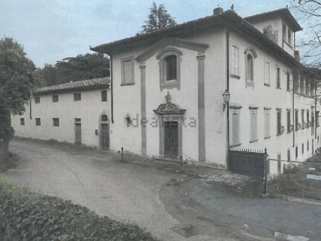 Appartamento in vendita di 120 m² in Via della Fattoria