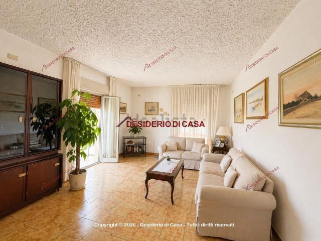 Appartamento in vendita di 120 m² in Via della Seta, 22