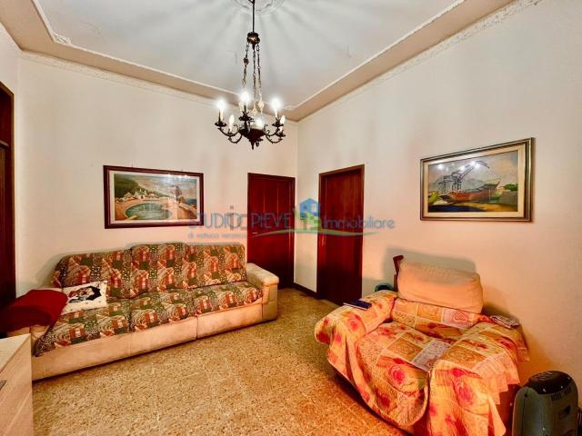 Appartamento in vendita di 120 m² in Via della Repubblica
