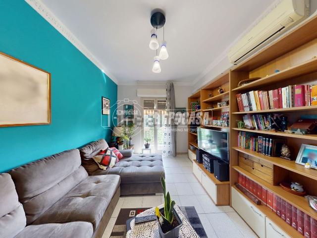 Appartamento in vendita di 120 m² in Via delle Querce, 45