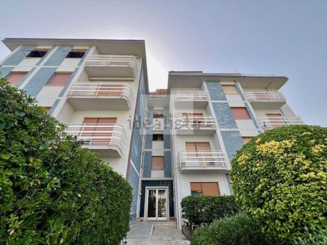 Appartamento in vendita di 120 m² in Via delle Robinie