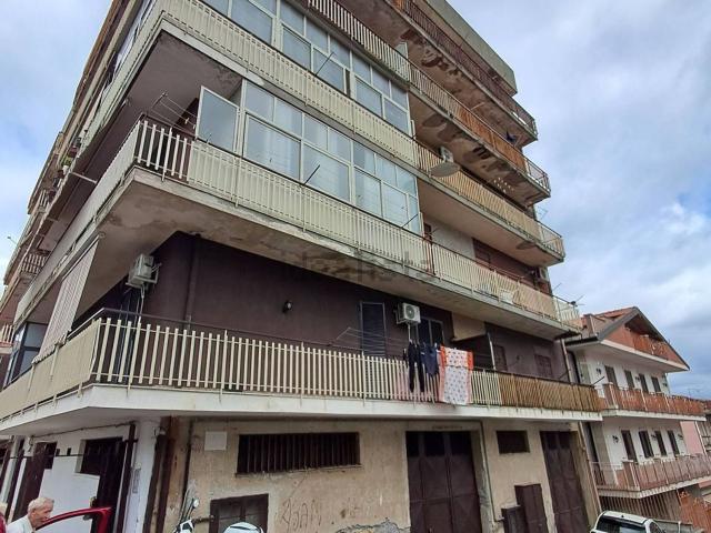 Appartamento in vendita di 120 m² in Via Dittaino, 1