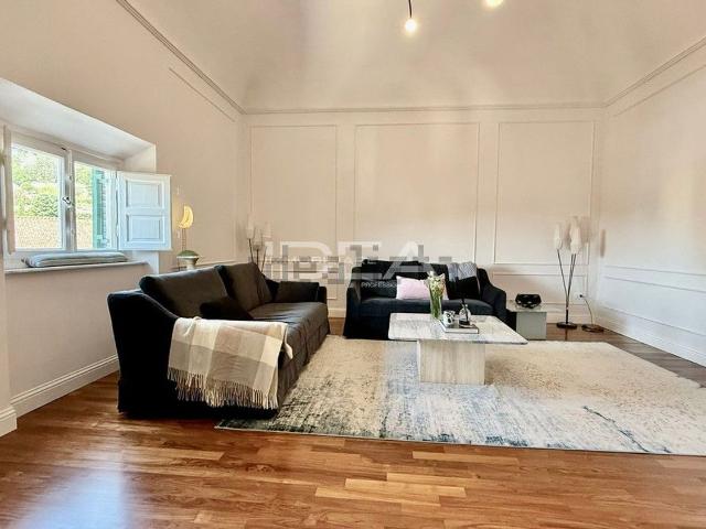 Appartamento in vendita di 120 m² in Via di Sant&apos Alessio