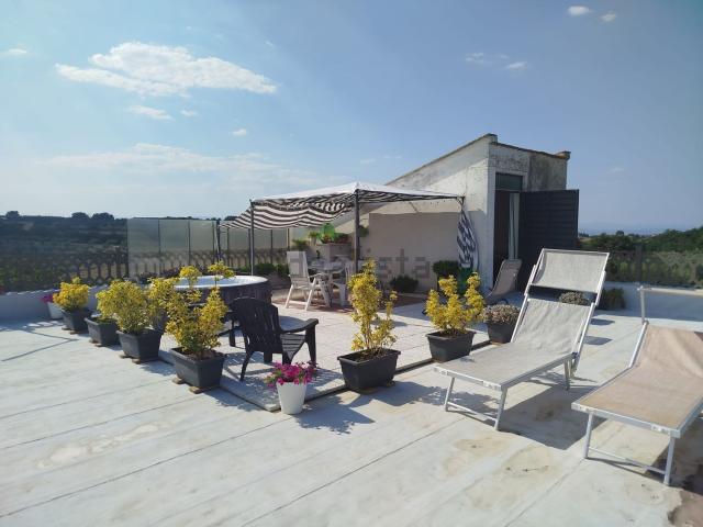 Appartamento in vendita di 120 m² in Via di Vallerano