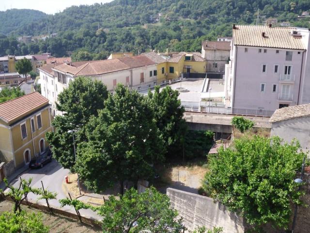 Appartamento in vendita di 120 m² in Via E. Fumo, 1
