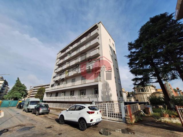 Appartamento in vendita di 120 m² in Via Enzo Marmorale, 3