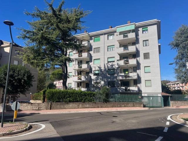 Appartamento in vendita di 120 m² in Via Enrico Berlinguer