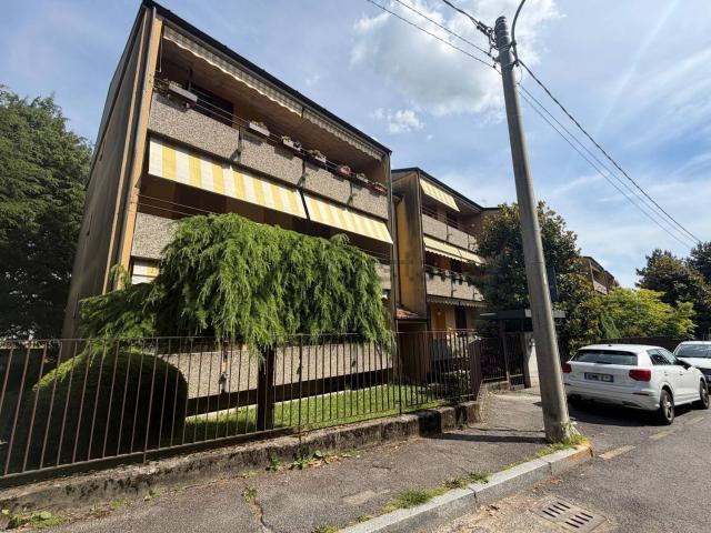 Appartamento in vendita di 120 m² in Via Edmondo de Amicis, 28