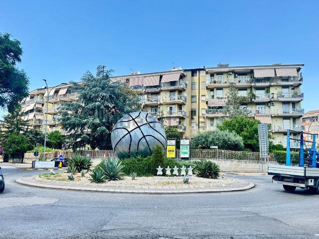 Appartamento in vendita di 120 m² in Via Eleuterio Ruggiero