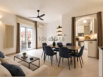 Appartamento in vendita di 120 m² in Via Elisabetta Sirani, 13