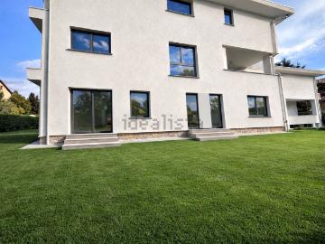 Appartamento in vendita di 120 m² in Via Erba, 20