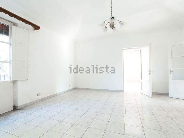 Appartamento in vendita di 120 m² in Via Etna, 45