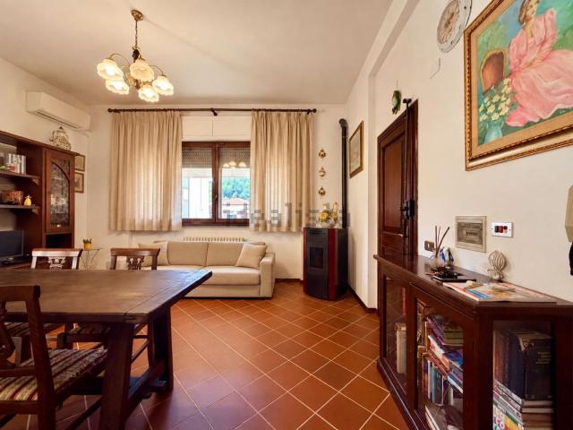 Appartamento in vendita di 120 m² in Via Fornaci di Cegio, 55041
