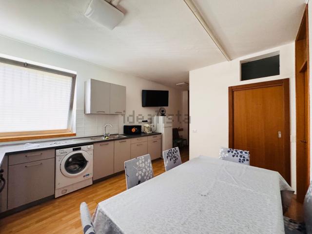 Appartamento in vendita di 120 m² in Via Forni di Sotto