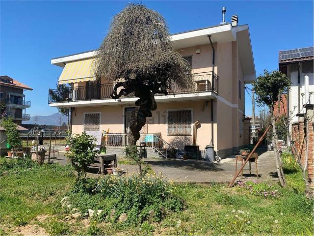 Appartamento in vendita di 120 m² in Via Forvilla, 15