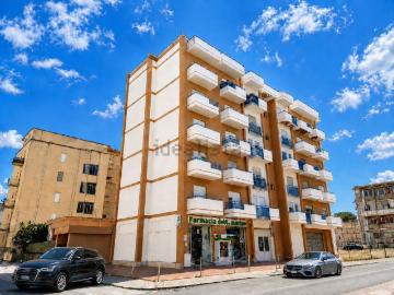 Appartamento in vendita di 120 m² in Via Federico de Roberto, 9