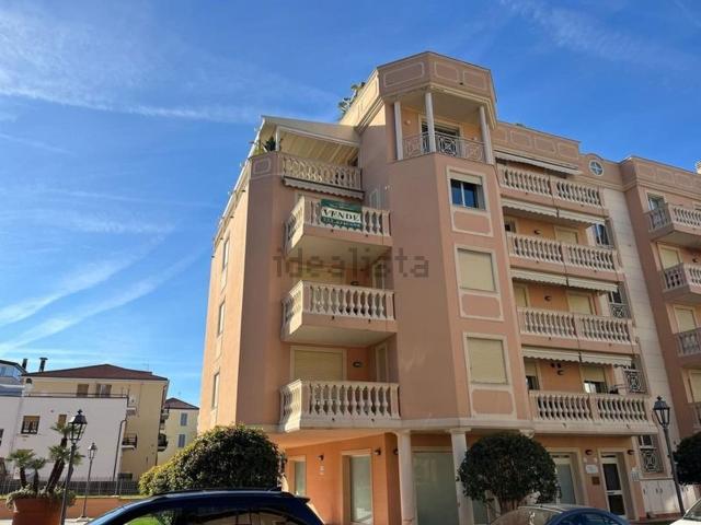 Appartamento in vendita di 120 m² in Via Ferdinando Magellano, 6