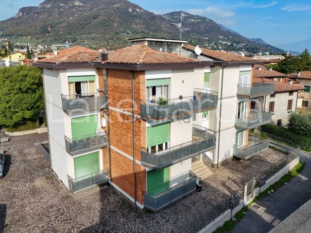 Appartamento in vendita di 120 m² in Via Ferrante Aporti, 10