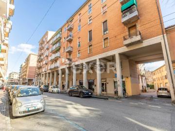 Appartamento in vendita di 120 m² in Via Ferrarese, 53