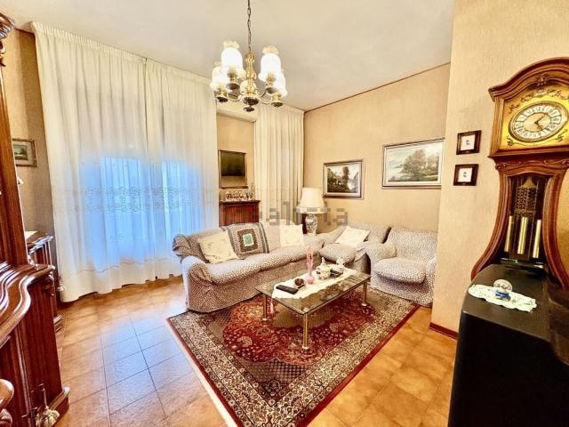 Appartamento in vendita di 120 m² in Via Filippo Turati, 4