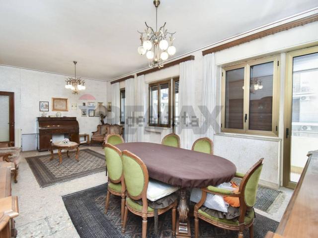 Appartamento in vendita di 120 m² in Via Fimia, 18