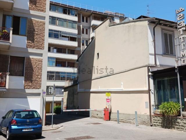 Appartamento in vendita di 120 m² in Via Francesco Baracca