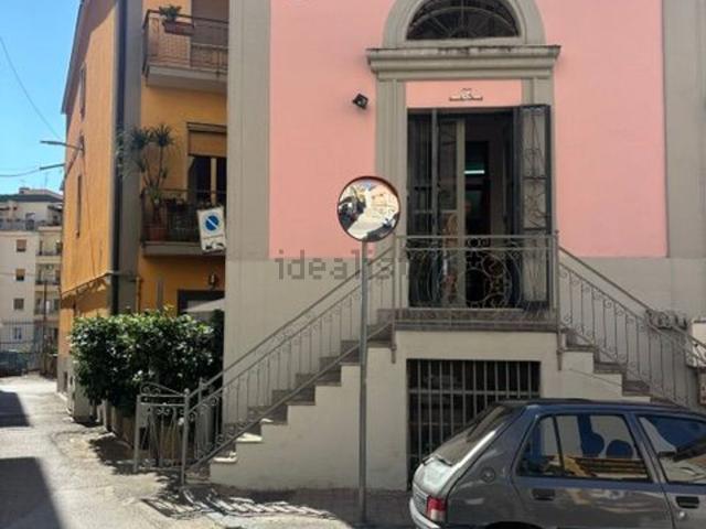 Appartamento in vendita di 120 m² in Via Francesco Crispi, 74