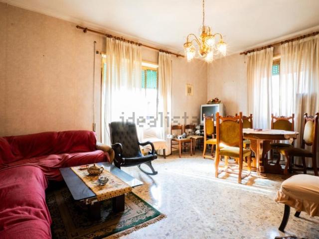 Appartamento in vendita di 120 m² in Via Fratelli Cervi, 24