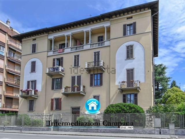 Appartamento in vendita di 152 m² in Via Fratelli Bronzetti, 6
