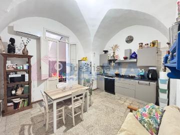 Appartamento in vendita di 120 m² in Via Idomeneo, 43