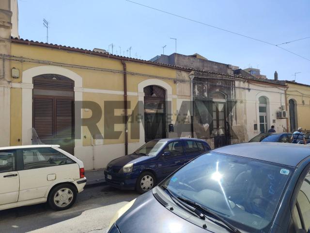 Appartamento in vendita di 120 m² in Via Isonzo, 40