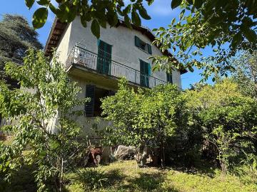 Appartamento in vendita di 120 m² in Via IV Novembre, 13