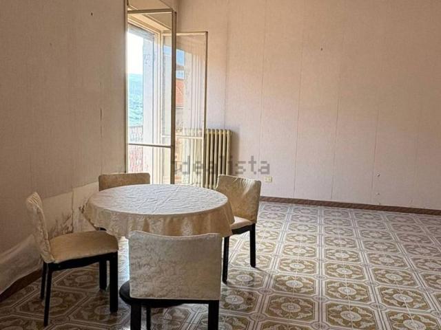 Appartamento in vendita di 120 m² in Via IV Novembre, 7