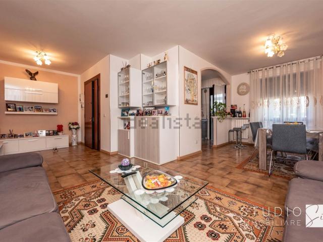 Appartamento in vendita di 120 m² in Via Oste