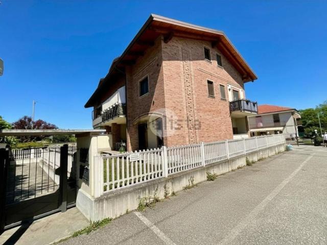 Appartamento in vendita di 120 m² in Via Lombardore
