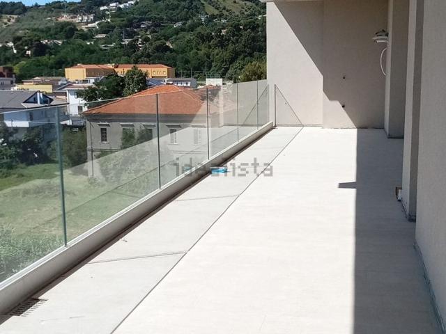 Appartamento in vendita di 120 m² in Via Lazio
