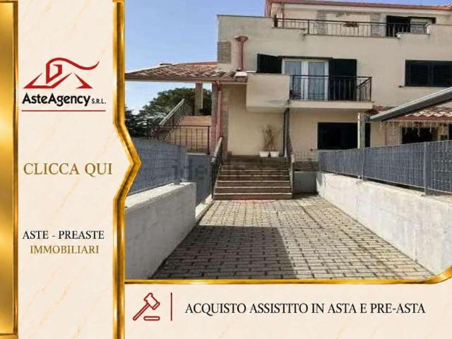 Appartamento in vendita di 120 m² in Via Lanzillotti