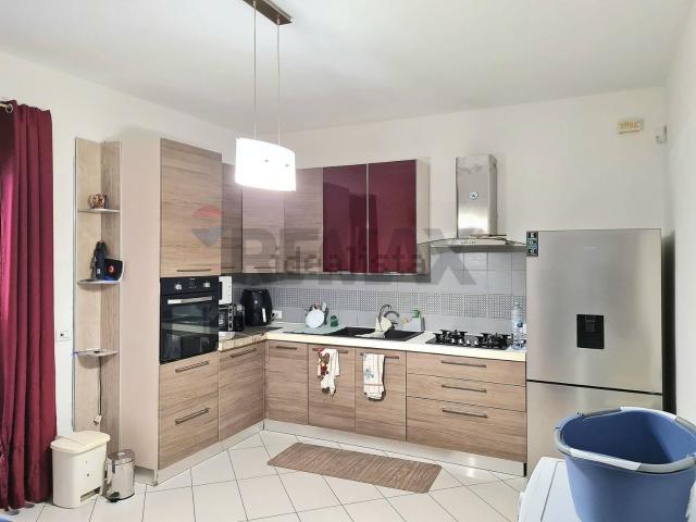 Appartamento in vendita di 120 m² in Via Liberazione, 3