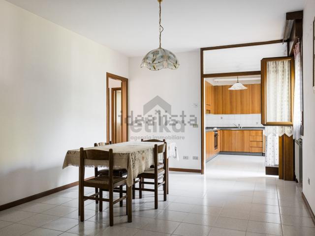 Appartamento in vendita di 120 m² in Via Luigi Coletti